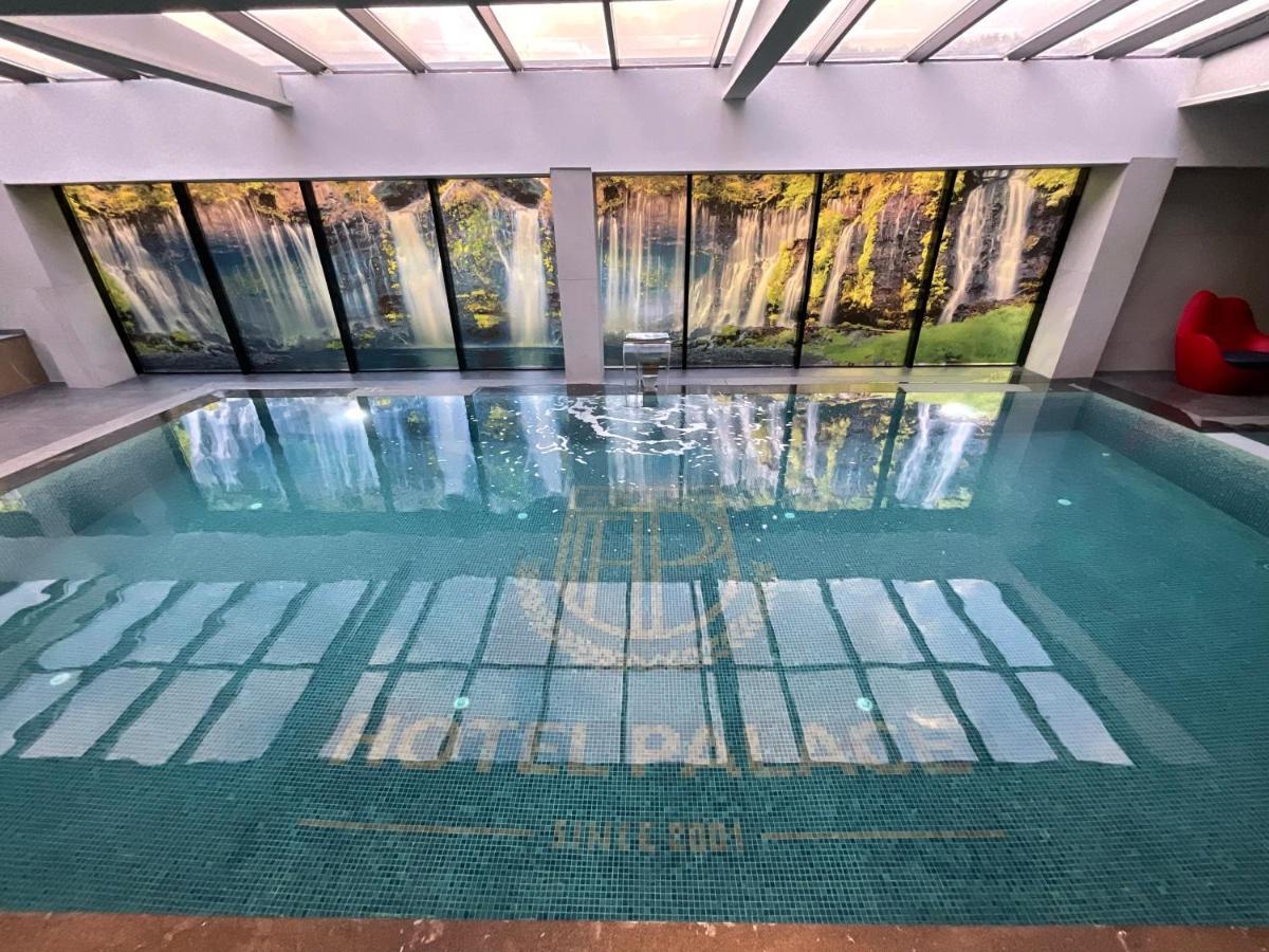 Palace Hotel & Spa Titova Mitrovica エクステリア 写真